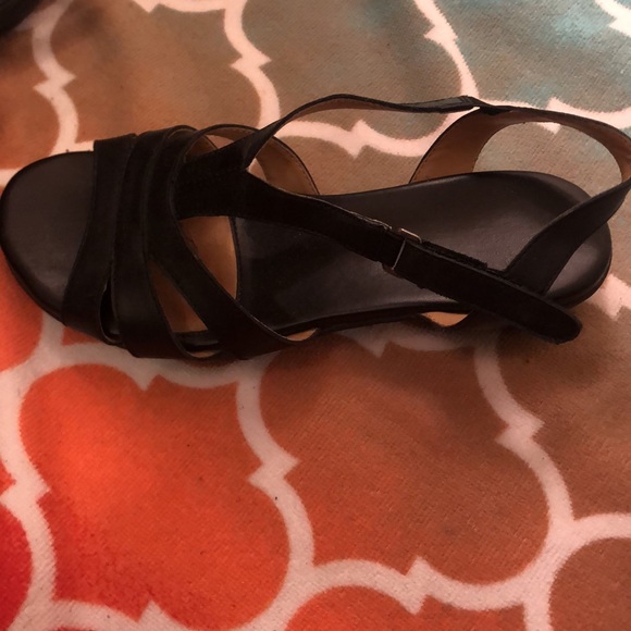 2/$30 euc naturalizer - Picture 2 of 3